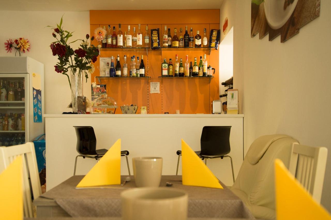 Hotel Villa Enea Cattolica Ngoại thất bức ảnh