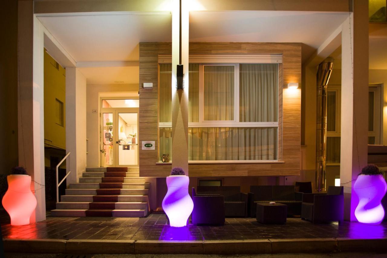Hotel Villa Enea Cattolica Ngoại thất bức ảnh
