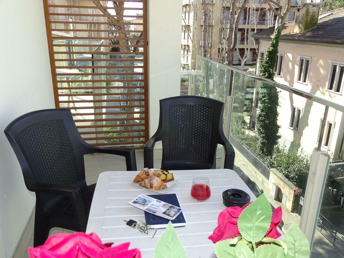 Hotel Villa Enea Cattolica Ngoại thất bức ảnh